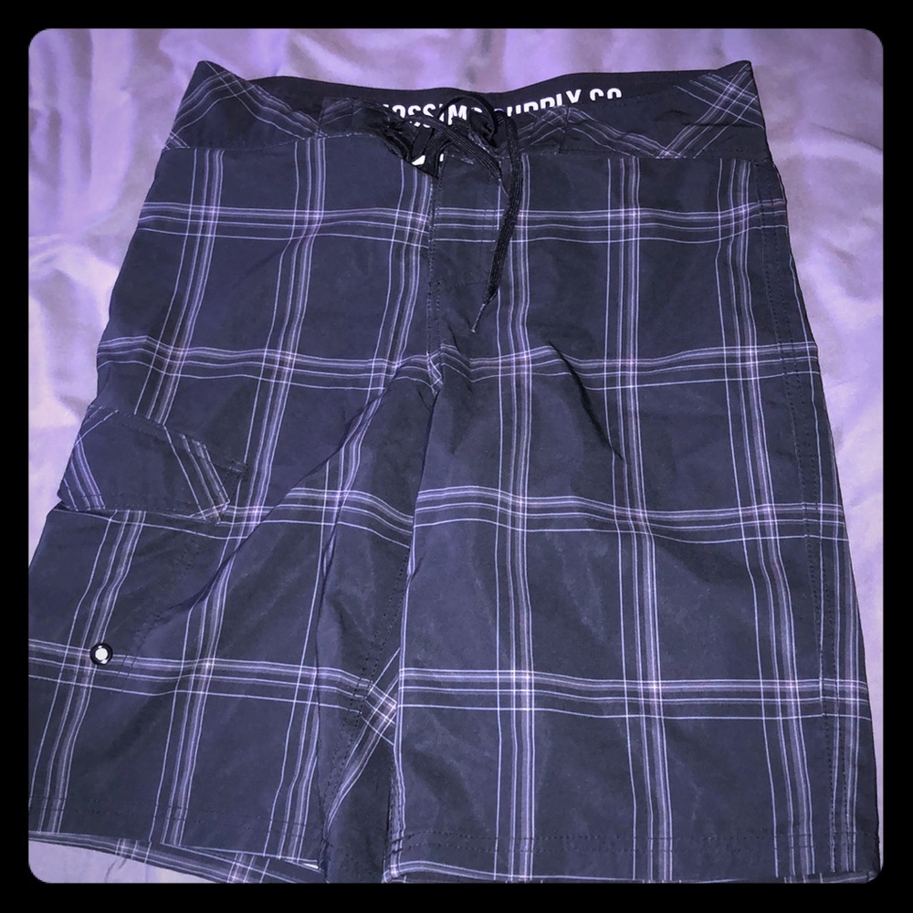 Men’s mossimo board shorts